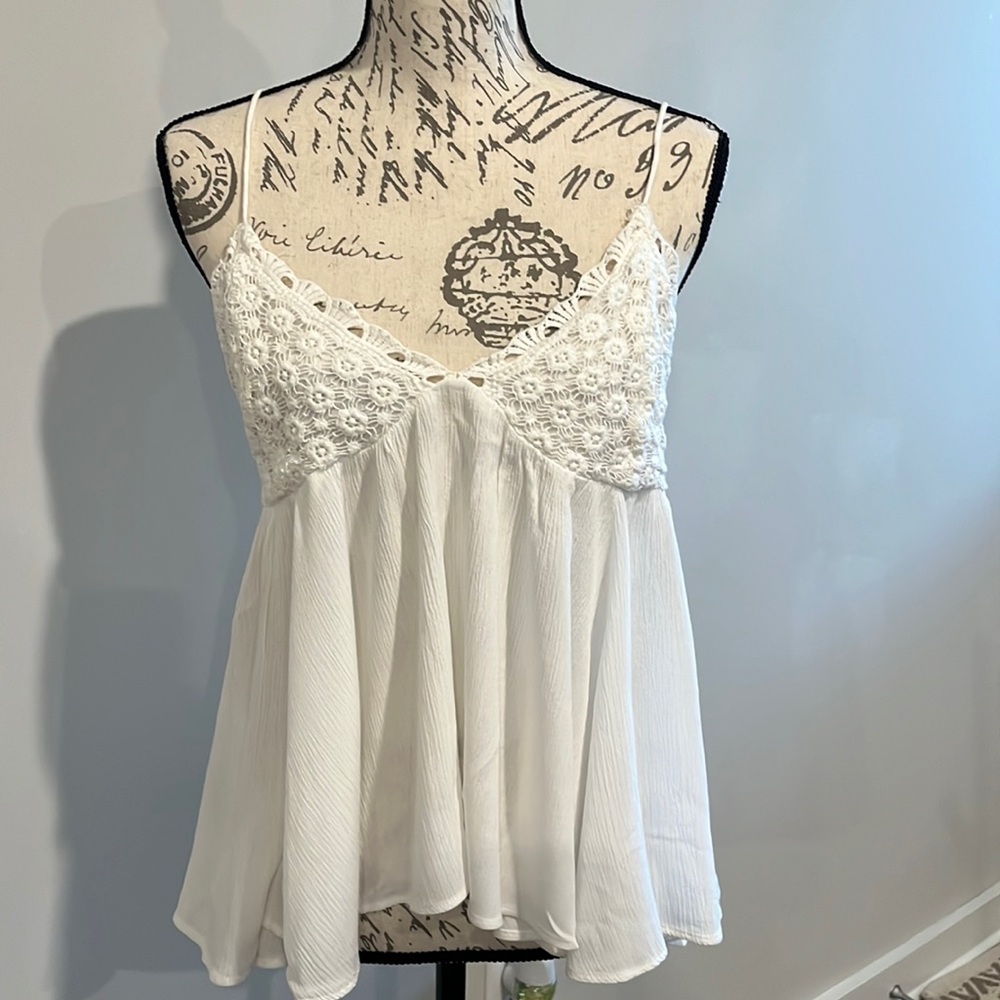 GUC cute cropped tank top